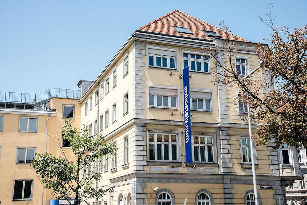 A&O Wien Stadthalle Екстер'єр фото